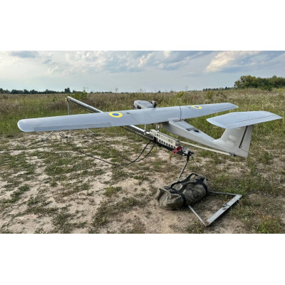 Ударный беспилотный самолет с системой наведения и сброса KARA (Uav.in.ua Украина)